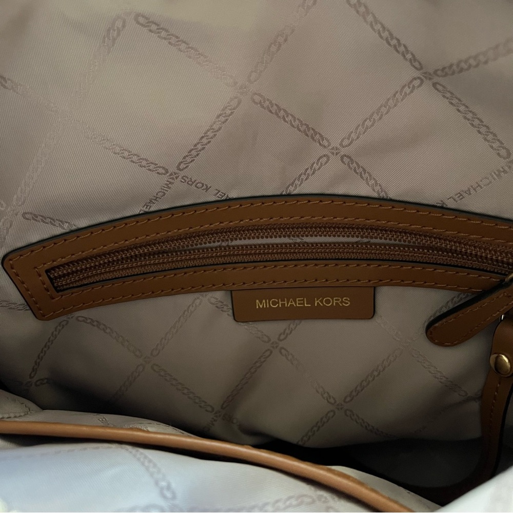 Michael Kors Reese Large Logo Gold Chain Shoulder Bag Cream With Tan Leather - Picture 8 of 16